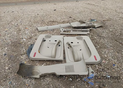 2003 Chevrolet Silverado 1500 из США, поврежденный, VIN 1GCEC14X73Z164338